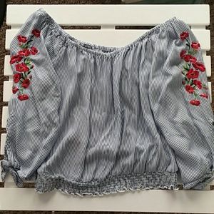 Hollister off the shoulder Crop top